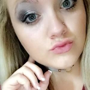 Meet your Posher, Mykayla